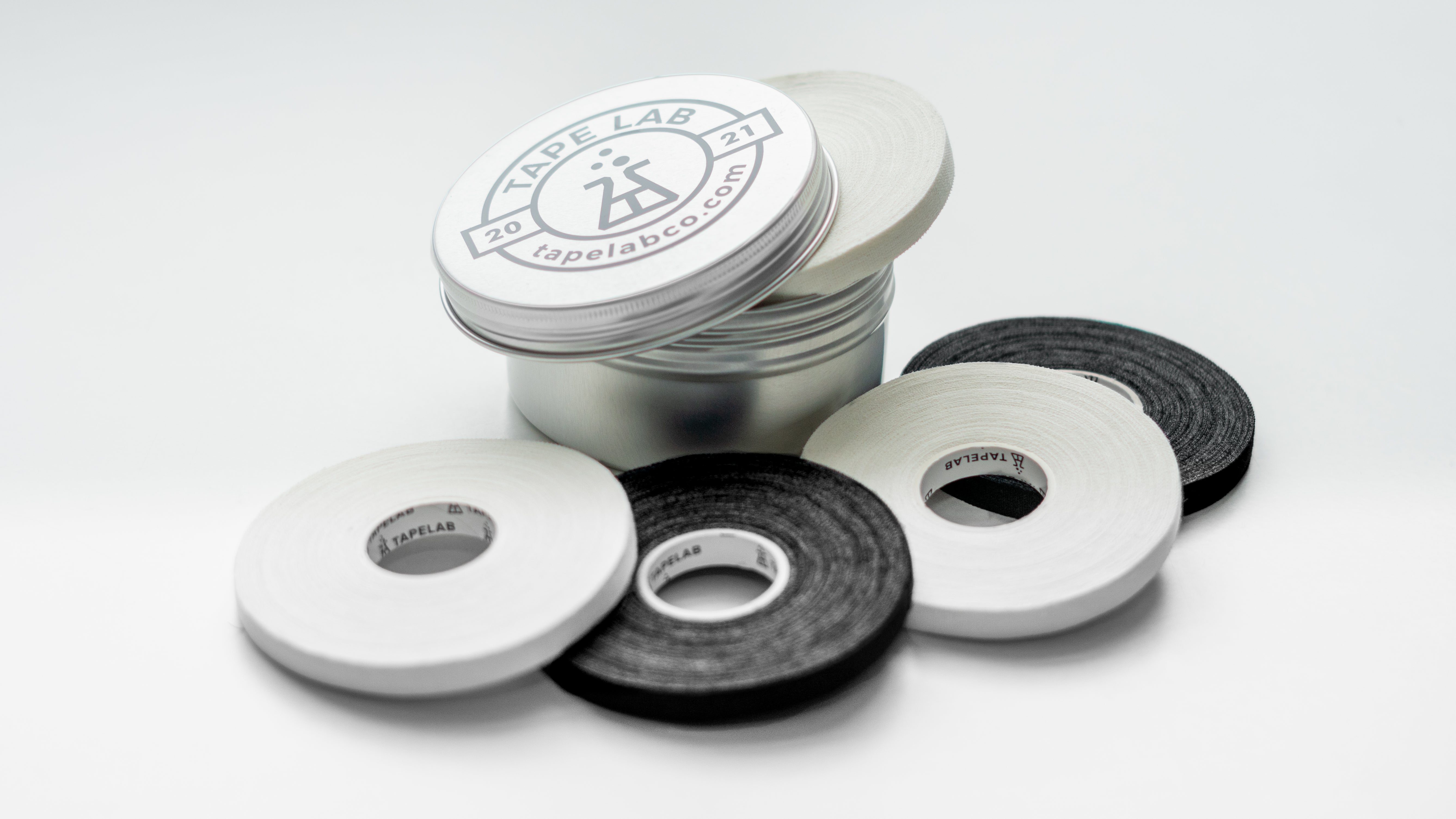 TAPE LAB Ujjtapasz Yin-Yang 2.0 (3x Fehér + 2x Fekete + Ezüst Tárolódoboz)