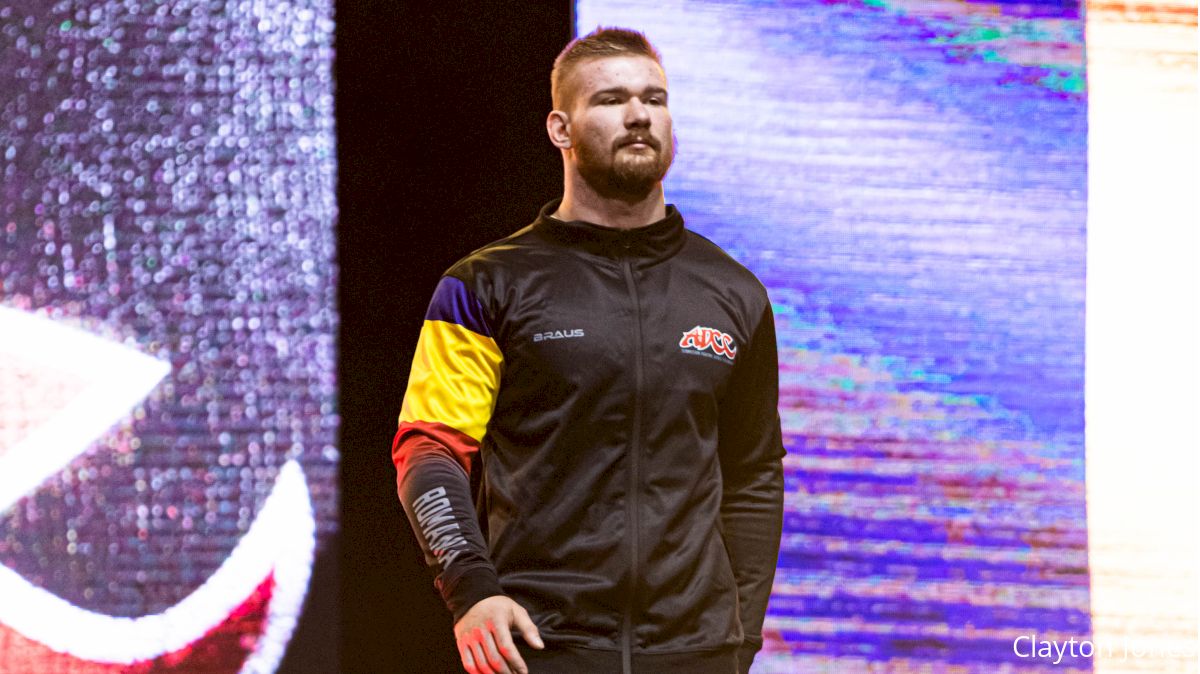 Big Dan Manasoiu sustine ca incalzirile traditionale in BJJ sunt o pierdere de timp